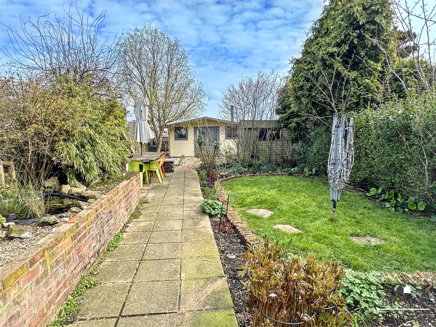 4 Bedroom House. Langney Rise in Eastbourne,  20